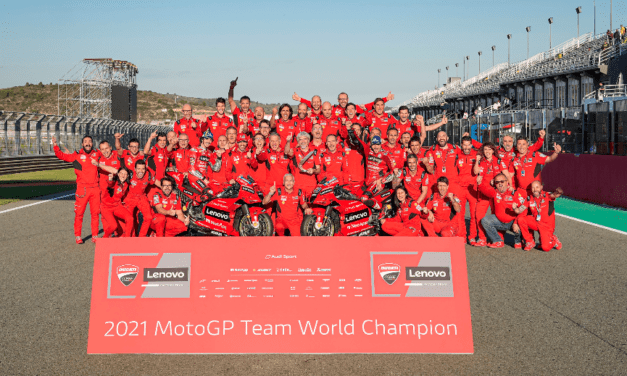 Ducati triumphs at Valencia