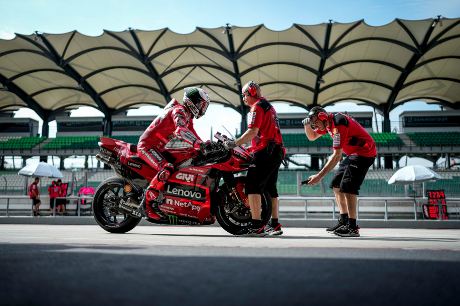 Poisitve Start To Testing For Ducati