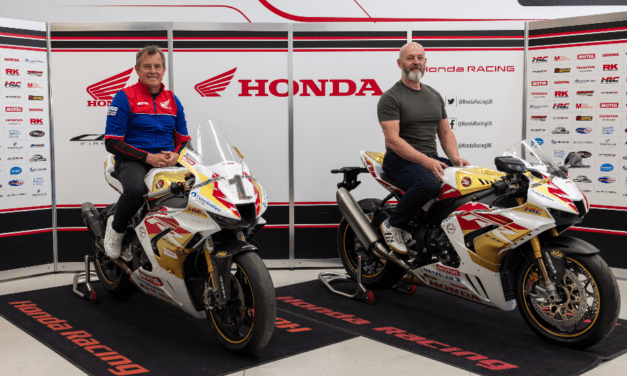 Honda CBR1000RR-R Fireblade SP John McGuinness 100th Start TT Replica