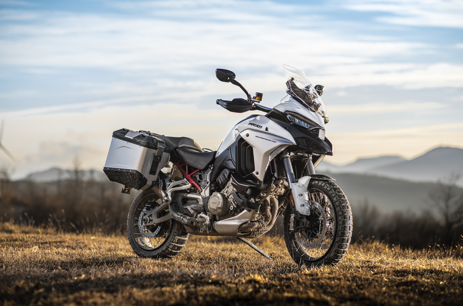 Ducati Multistrada V4 S gets Easy Lift