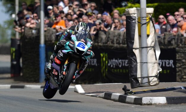 26th Isle of Man TT Victory For Dunlop